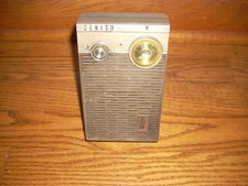 Vintage Zenith Royal 265 Transistor Radio Not Working AS-IS for Parts or Repair picture