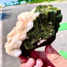 1.16LB  Natural green tourmaline quartz crystal cluster mineral specimen picture
