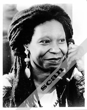 Whoopi Goldberg B&W 8X10 PHOTO #A462 picture