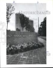1987 Press Photo Government Wants To Seize Bayou Bend Tower of Houston picture