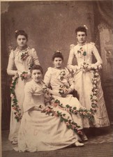 1890’s CABINET PHOTO Hand Tinted Color FOUR YOUNG LADIES Hold PINK ROSE GARLAND picture