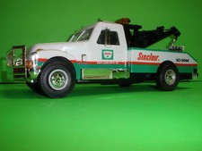 SINCLAIR TOW TRUCK 1998 WRECKER 1:25 1 OF 5000 PRODUCED MINT IN BOTH BOXES picture
