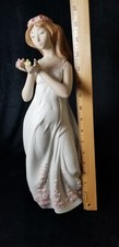 Lladro Zaphir Rare Large 17.5 Inch Vintage 9601 Girl In Gown With Flowers Matte  picture