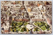 Vintage NEW YORK Postcard NEW YORK City Washington Square 1930s picture