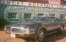 Pigeon Forge, TN Postcard Vtg 1980 Smoky Mtn Car Museum 30 Restored Vehicles  N picture