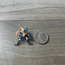 Pokémon Greninja Blue Enameled Metal Pin Yellow Pink Accents EXCELLENT CONDITION picture