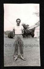 HANDSOME YOUNG MAN SLACKS HANDS BEHIND BACK IN YARD OLD/VINTAGE PHOTO-H434 picture