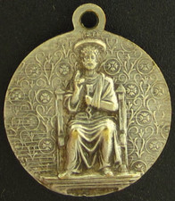 Vintage Saint Peter Medal Catholic Patron Saint of Locksmiths Lightweight picture
