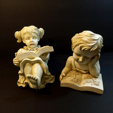 Eager Boy Girl Garden Readers Sculpture Set Of 2 11