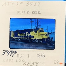 Vintage 1976 Santa Fe AT&SF 3537 Diesel Locomotive Pueblo Colorado 35mm Slide picture