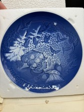 Bing & Grondahl B&G 1981 Christmas Plate Jule Aften Original Box picture