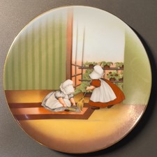 Royal Bayreuth Sun-Bonnet Babies Friday Sweeping 1974 Limited Edition Plate picture