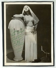 Sonia Milbourne: The Sultress 1940  Burlesque Photo 8x10 Hand Signed J15752 picture