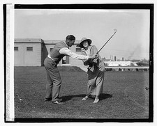 Photo:Mrs E.M. Allison Golf Lesson 1920s Outdoor Practice picture