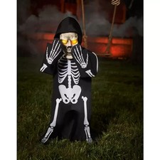 Lil' Skelly Bones Jump Scare Animatronic Skeleton Spirit picture