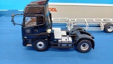 Kyosho 1/43 Quon GK Truck & OOCL Trex Container Semi-Trailer Diecast Base picture