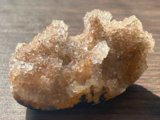 Golden Brown Agate (Chalcedony) with Druzy Quartz – 40mm Specimen – 28.5g picture