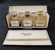 Vintage Chanel Minitature Perfume Coffret w/No 5, Cuir De Russie, Bois Des Iles picture