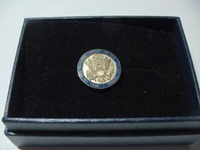 US SUPREME COURT LAPEL PIN  -Free Shipping. picture