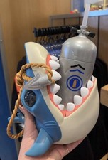 2026 Universal Studios Jaws Sipper Cup Shark & Scuba Tank Carrier Rope 16oz New picture