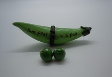 Two Peas in a Pod Green Pea Pod Hinged Trinket Box ~ Two Tiny Green Peas picture