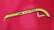 Vintage Schwinn Sting-Ray Lemon Peeler  Chain Guard Original Paint n Screen picture