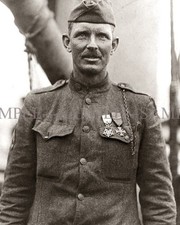 WW1 HERO & MEDAL WINNER SGT. ALVIN YORK PHOTO (148-r ) picture