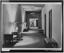 Photo:1940s Modernist Interior Hallway Staircase Bench Lamps picture