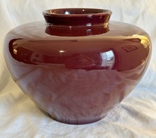 Beautiful Haeger USA 1996 Pottery Vase, Art Deco Revival, Maroon 9.5