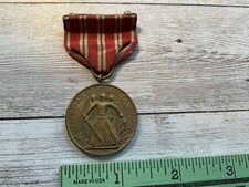 ORIGINAL PRE WWII USN 2ND NICARAGUAN CAMPAIGN MEDAL MNO SPLIT BROOCH picture