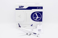LOT Polish EMBRAER E195-E2 Reg: SP-LEA JC Wings Scale 1:200 Diecast XX20872 picture