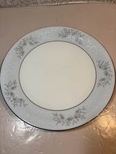 Noritake Blueridge Dinner Plate 420802 EUC  picture