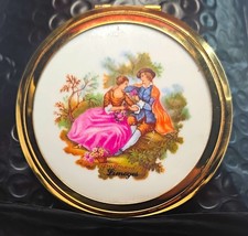 Fragonard Limoges Porcelain Romantic Couple Round Gold Tone Compact w/ Mirror picture