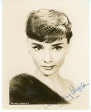 Audrey Hepburn ~ Signed Autographed Vintage 1950's Photograph ~ JSA LOA picture
