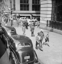 Fifth Avenue at 44th Street looking north New York City Old Photo picture