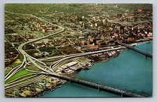 AIRVIEW, OHIO RIVER AND BRIDGES LOUISVILLE, KENTUCKY Unp Vtg Circa 1960 Postcard picture