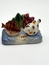 Vintage 1945-1952 Occupied Japan Unbranded Fish with Base salt pepper shakers picture