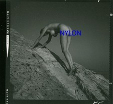 RARE VINTAGE 2 1/4 x 2 1/4 PHOTOGRAPH OF A NUDE MODEL BY ANDRE DE DIENES picture