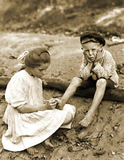1910 Children Removing a Splinter Old Photo 8.5