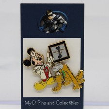 B1 Disney Parks LE Pin Doctor's Day 2008 Mickey Mouse Pluto picture