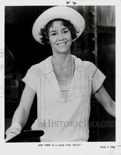 1977 Press Photo Actress Jane Fonda in a Scene from 