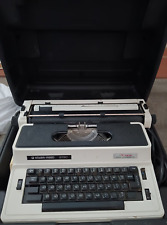 Silver Reed 8730 typewriter with case picture