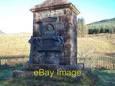 Photo 6x4 Lauder Memorial Invernoaden In memory of Harry Lauder's so c2005 picture