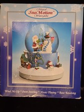 Vintage Musical SnoMotion Water Globe 