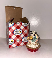 Enesco Mary’s Moo Moos Pucker Up Sweetie #485225B Lemon Pie Trinket Box 1999 picture