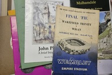Mixed lot of vintage ephemera (111) picture