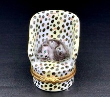 Limoges France Peint Main Cat on Leopard Chair Trinket Box w/ Mouse Clasp Signed picture