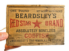Antique Red Star Codfish Wood Box Beardsley’s Eastport Maine Newark New Jersey picture
