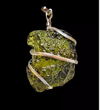 Natural Certified Moldavite Pendant Necklace From Czech Republic/Raw Moldavite picture
