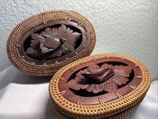VTG Baskets Carved Wood Top Frog Bird 1 HAS REPAIR  6